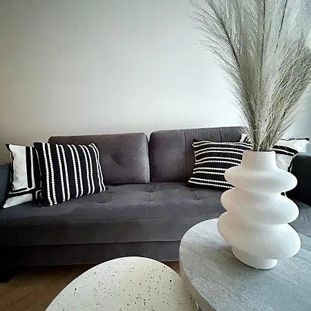 Apartment Sea